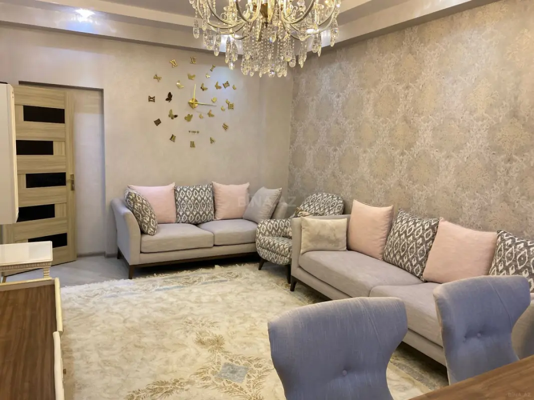 Kirayə verilir 2 otaqlı mənzil 72 m²