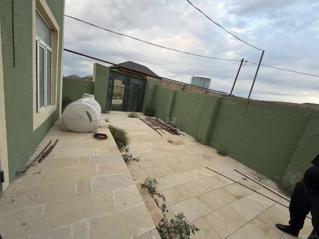 Satılır 4 otaqlı həyət evi 145 m²
