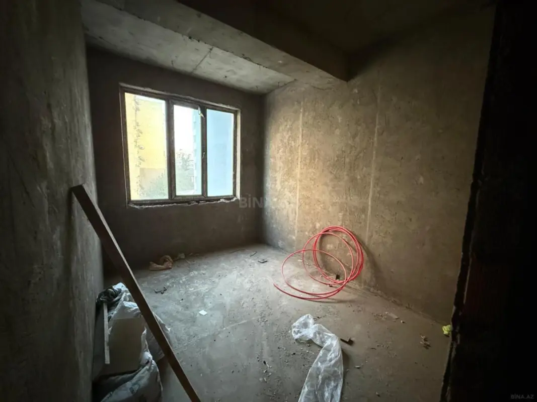 Satılır 2 otaqlı mənzil 74 m²