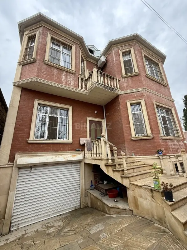 Kirayə verilir 5 otaqlı həyət evi 200 m²