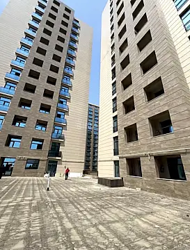 Satılır 4 otaqlı mənzil 195 m² — Bakı 4 otaq 195.00 m²