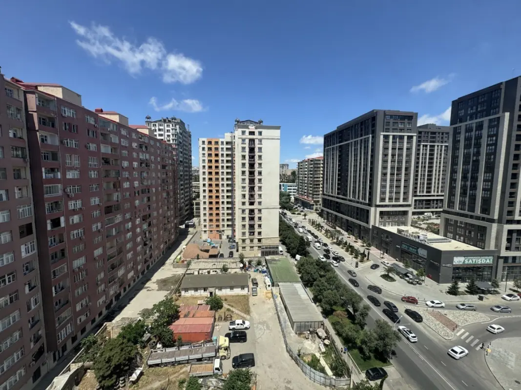 Satılır 3 otaqlı mənzil 103 m²