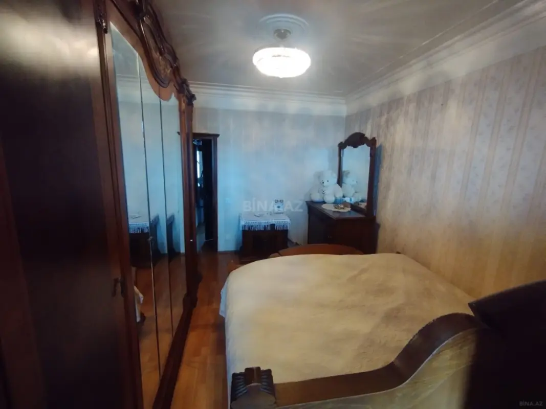 Satılır 4 otaqlı mənzil 90 m²
