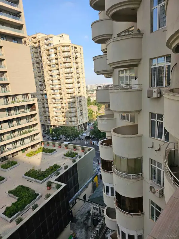 Kirayə verilir 2 otaqlı mənzil 100 m²