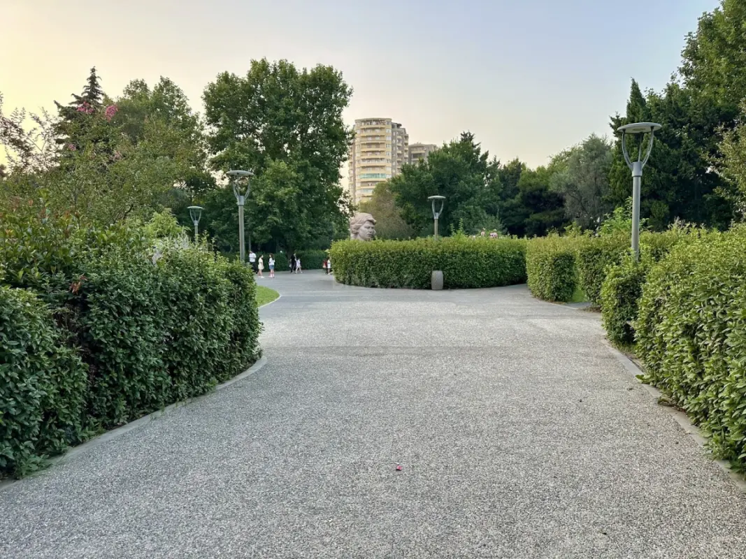 Satılır 2 otaqlı mənzil 45 m²