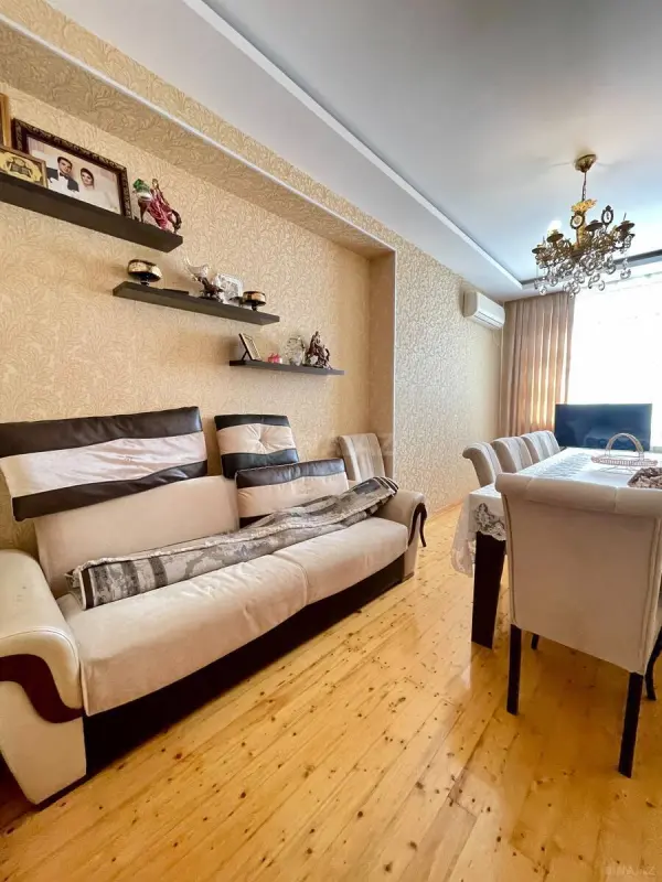 Kirayə verilir 3 otaqlı mənzil 120 m²