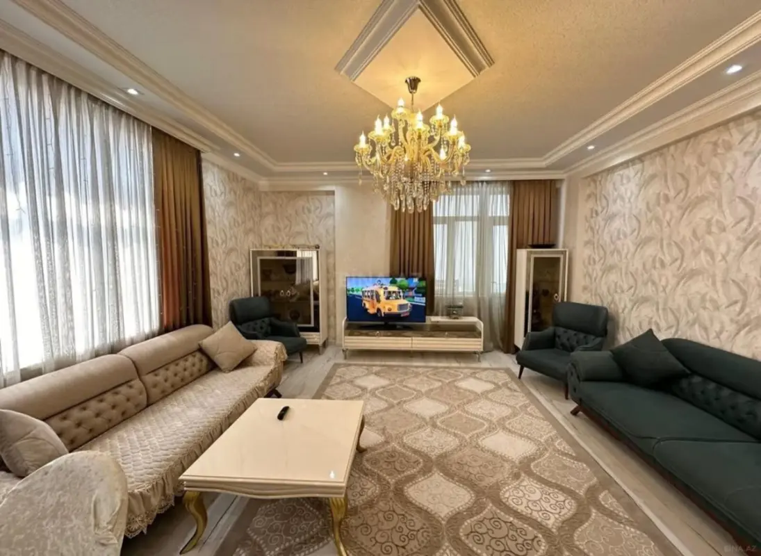 Satılır 2 otaqlı mənzil 88 m²
