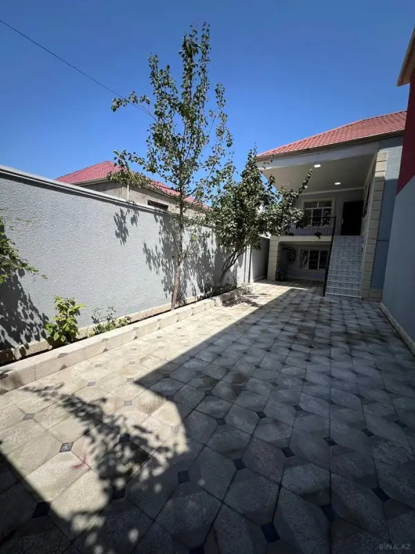 Satılır 6 otaqlı həyət evi 130 m²