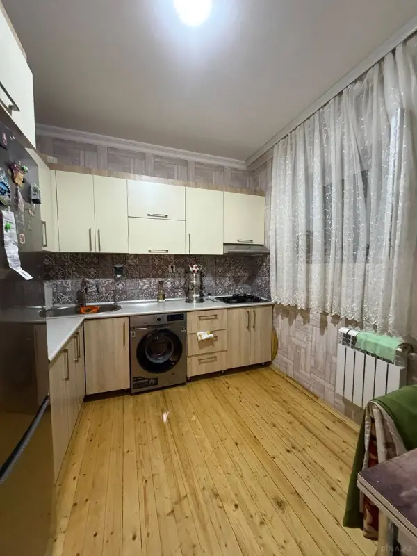 Satılır 4 otaqlı həyət evi 100 m²