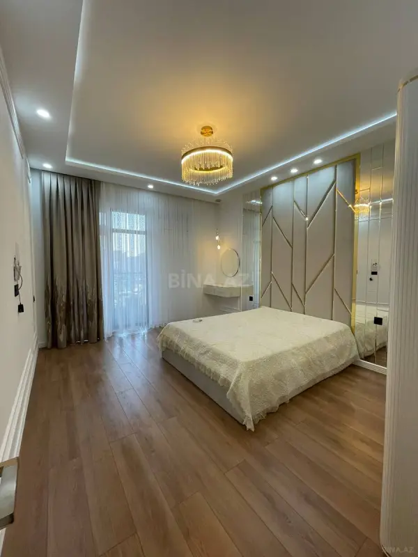 Kirayə verilir 3 otaqlı mənzil 148.5 m²