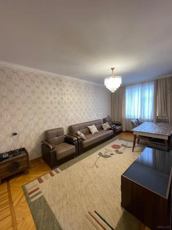 Kirayə verilir 2 otaqlı mənzil 70 m²
