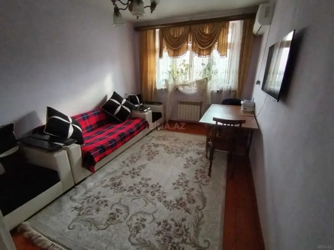 Satılır 2 otaqlı mənzil 70 m²