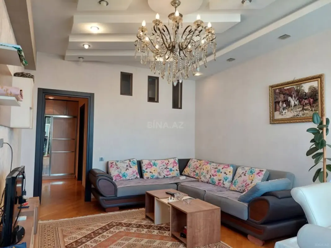 Kirayə verilir 3 otaqlı mənzil 120 m²