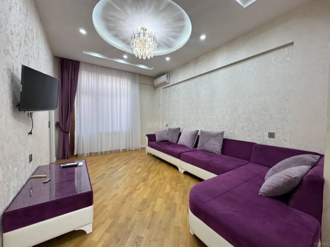 Kirayə verilir 2 otaqlı mənzil 64.7 m²