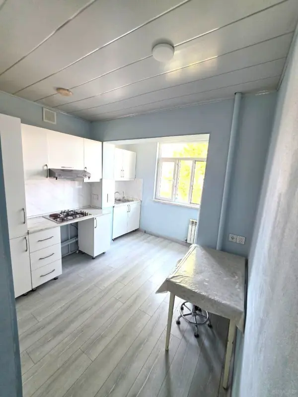 Kirayə verilir 2 otaqlı mənzil 50 m²