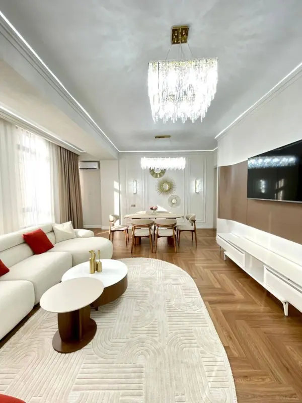 Kirayə verilir 2 otaqlı mənzil 90 m²