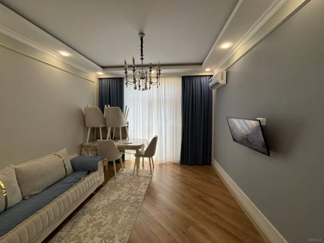 Satılır 2 otaqlı mənzil 87 m²