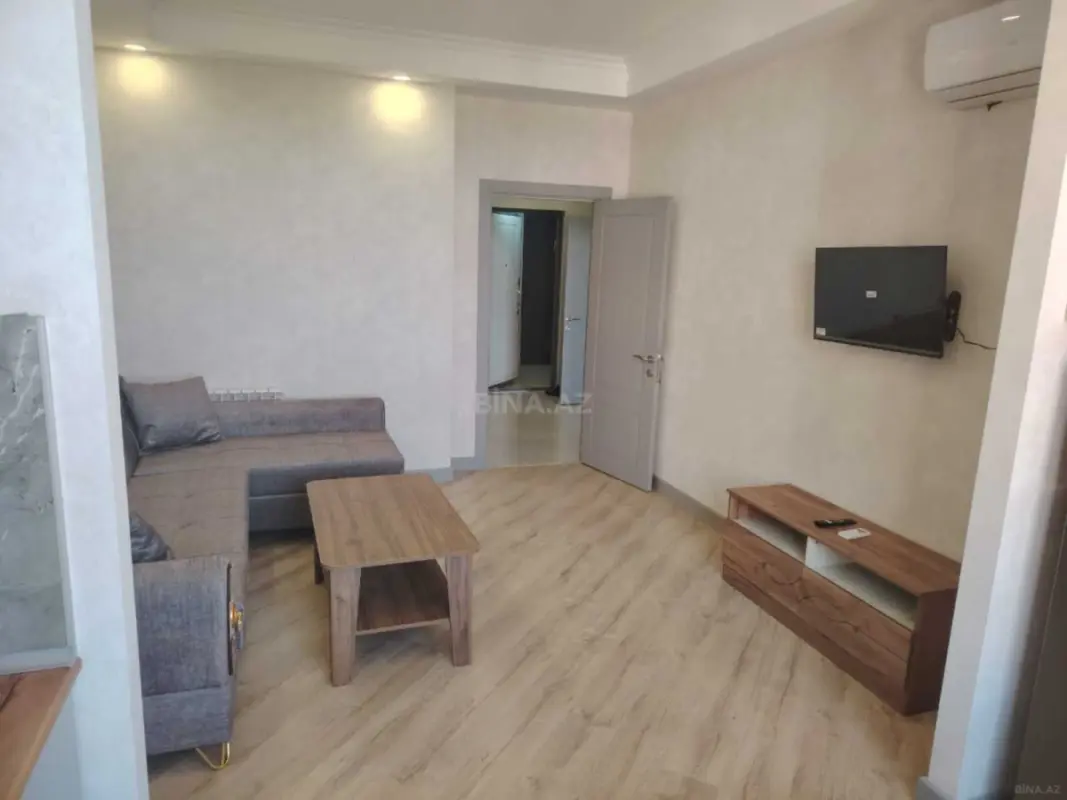 Kirayə verilir 2 otaqlı mənzil 70 m²
