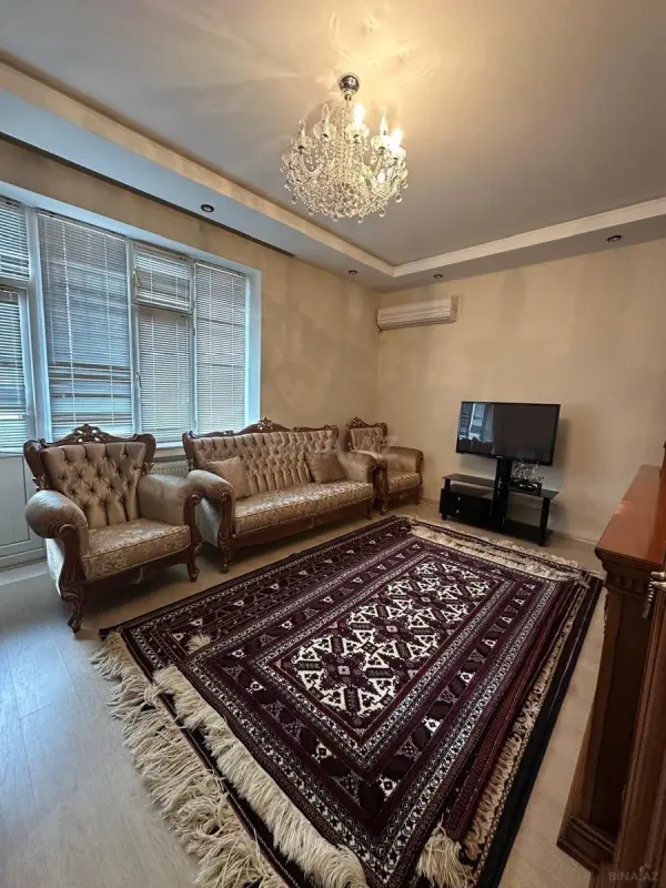 Kirayə verilir 2 otaqlı mənzil 70 m²