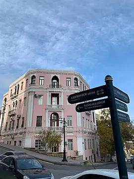 Kirayə verilir 2 otaqlı mənzil 108 m² — Bakı 2 otaq 108.00 m²