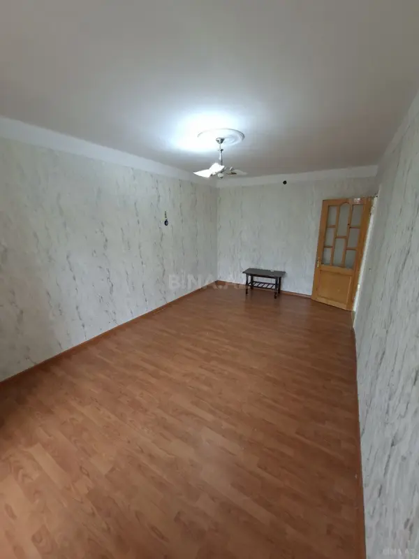 Satılır 2 otaqlı mənzil 33 m²