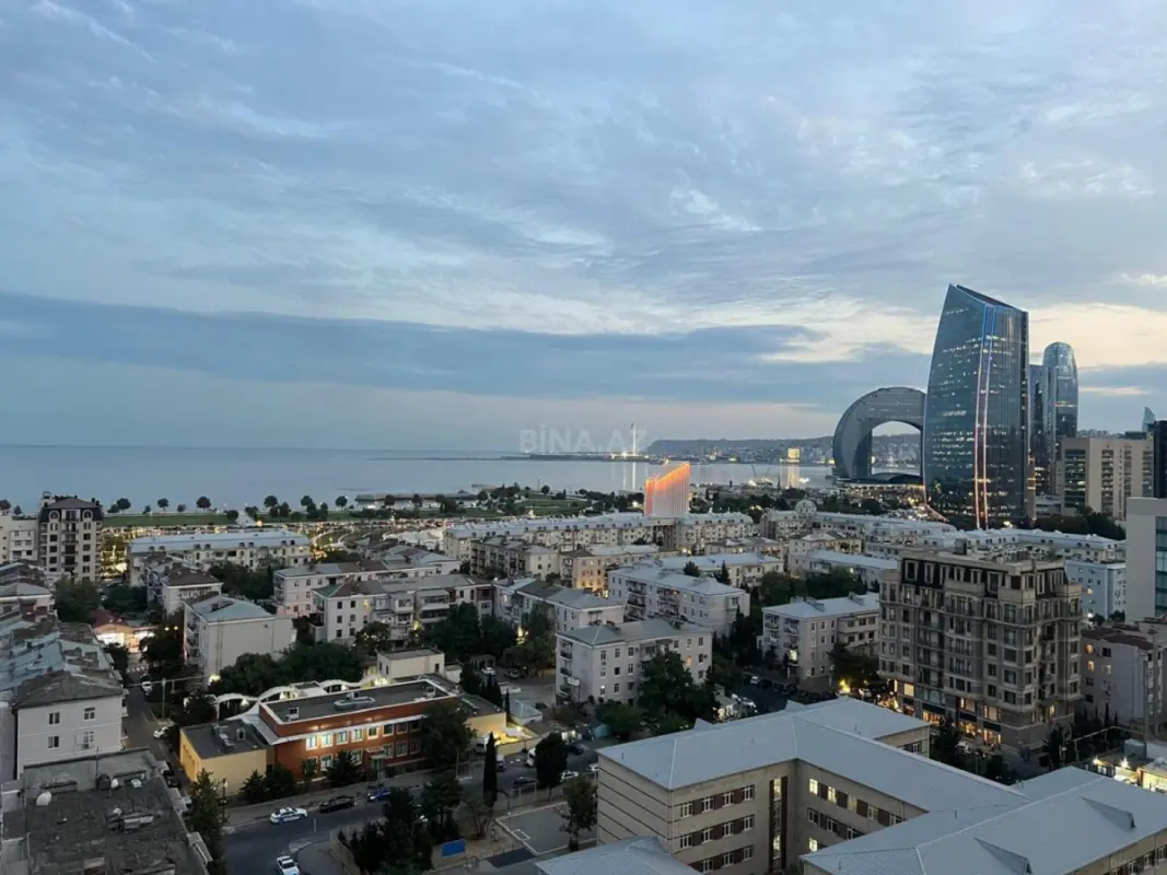 Kirayə verilir 2 otaqlı mənzil 85 m²