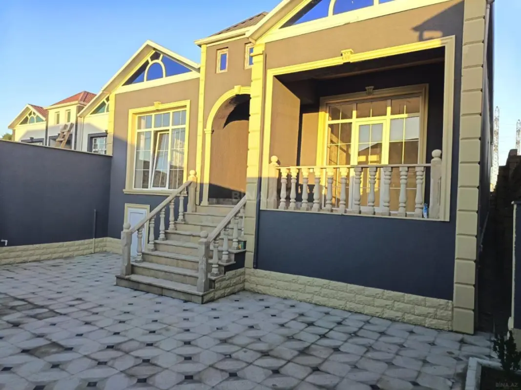Satılır 4 otaqlı həyət evi 125 m²