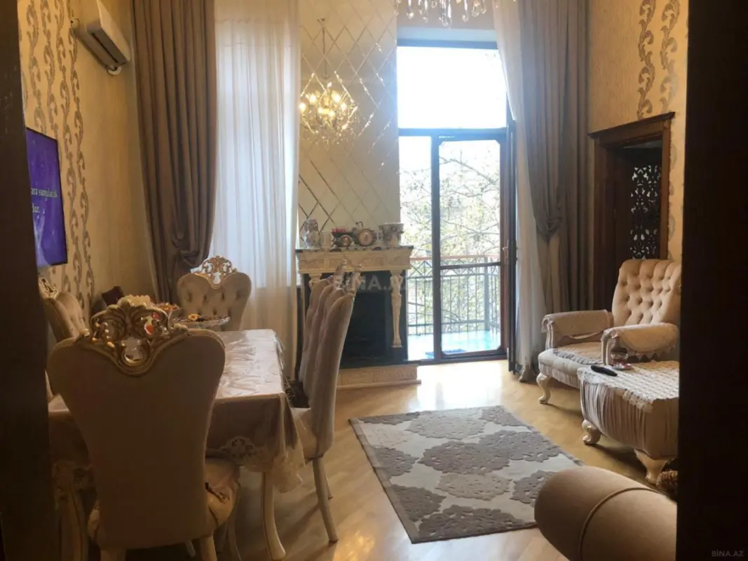 Satılır 3 otaqlı mənzil 95 m²