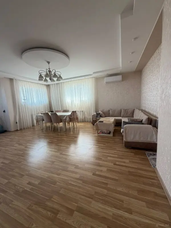 Satılır 2 otaqlı mənzil 73 m²