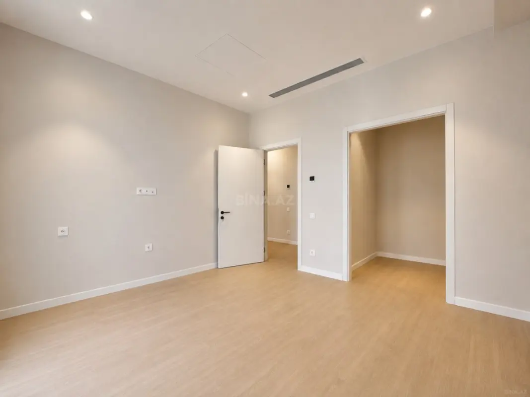 Satılır 2 otaqlı mənzil 70 m²