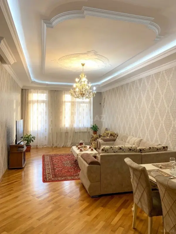 Satılır 3 otaqlı mənzil 167 m²
