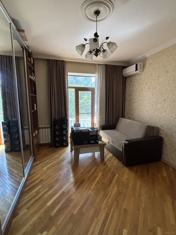 Satılır 1 otaqlı mənzil 36.6 m²