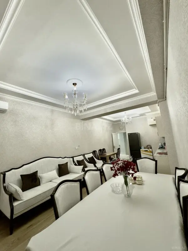 Satılır 2 otaqlı mənzil 75 m²