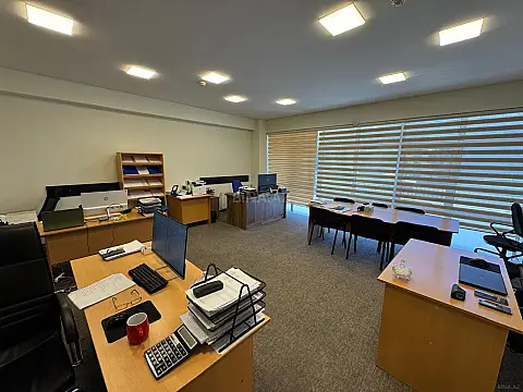Kirayə verilir obyekt 260 m² — Bakı 260.00 m²