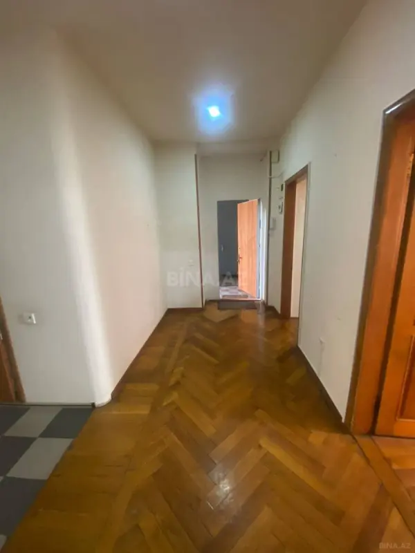 Satılır 3 otaqlı mənzil 75.2 m²