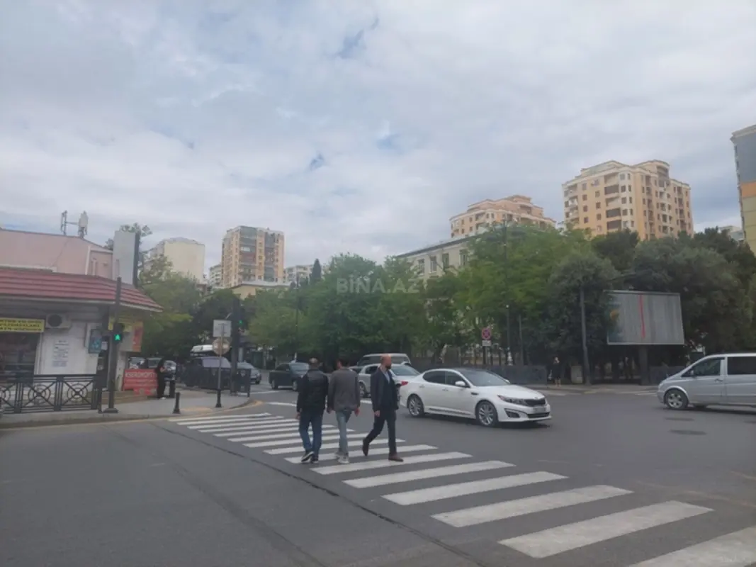 Kirayə verilir 3 otaqlı mənzil 95 m²