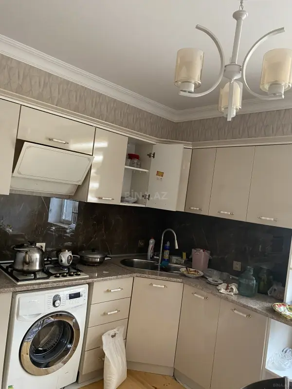 Satılır 7 otaqlı həyət evi 345 m²