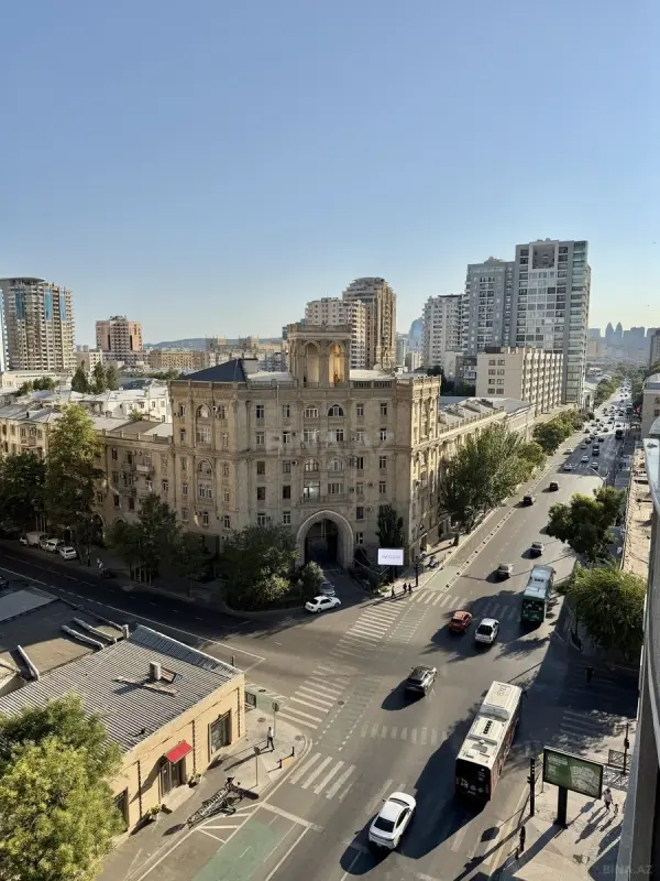 Kirayə verilir 3 otaqlı mənzil 170 m²