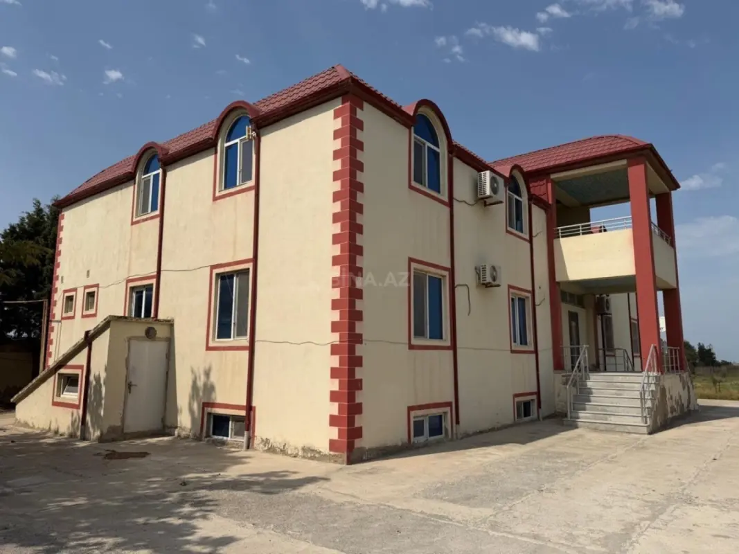 Kirayə verilir obyekt 1200 m²