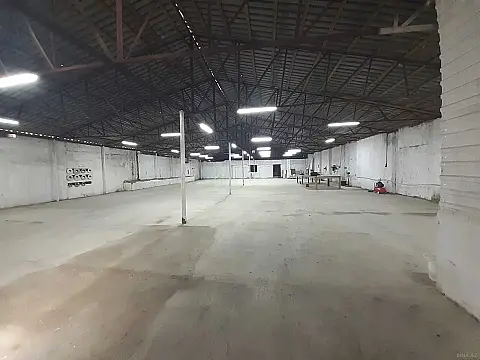 Kirayə verilir obyekt 700 m² — Bakı 700.00 m²