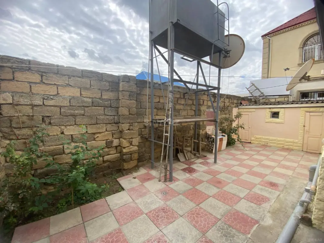 Satılır 2 otaqlı həyət evi 53 m²