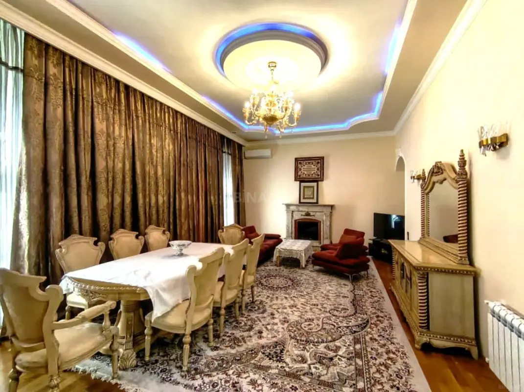 Kirayə verilir 3 otaqlı mənzil 150 m²