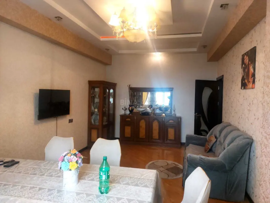 Kirayə verilir 3 otaqlı mənzil 95 m²