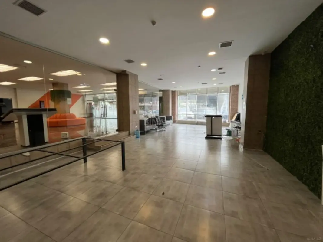 Kirayə verilir 3 otaqlı ofis 290 m²