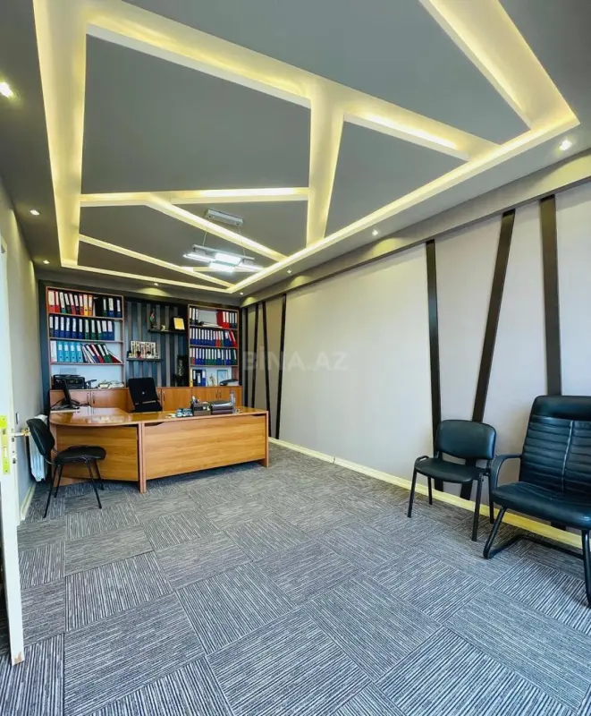 Satılır 5 otaqlı ofis 110 m²