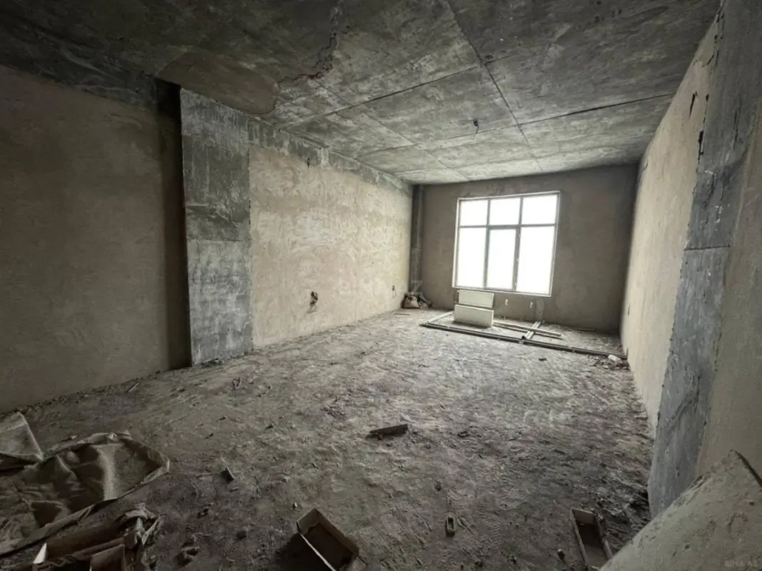 Satılır 2 otaqlı mənzil 100 m²
