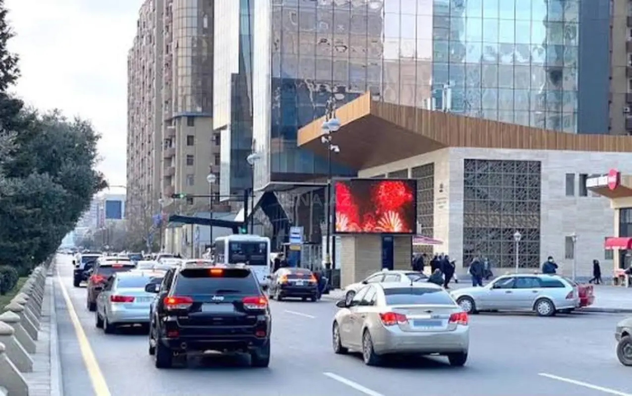 Kirayə verilir 3 otaqlı mənzil 110 m²