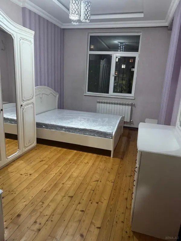 Kirayə verilir 2 otaqlı mənzil 65 m²