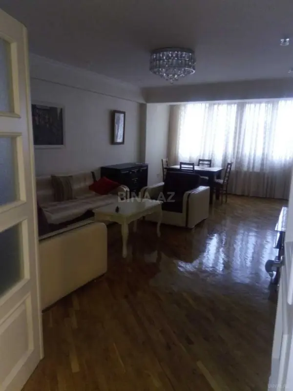 Kirayə verilir 3 otaqlı mənzil 70 m²