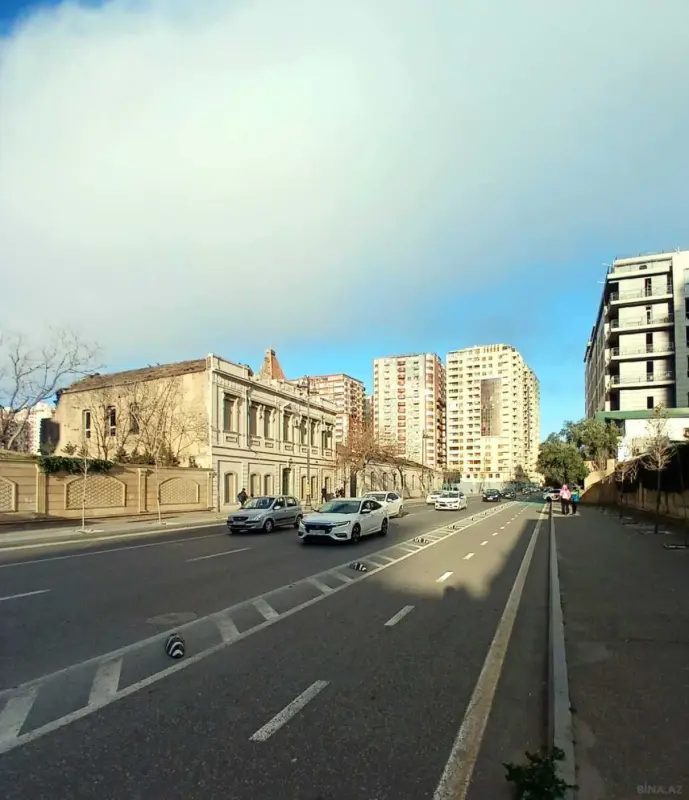 Satılır 2 otaqlı mənzil 72 m²
